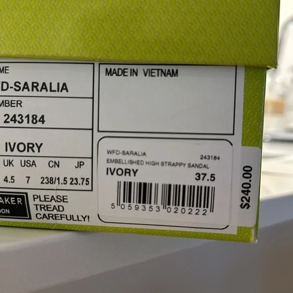 Ted Baker Saralia Strappy Satin Heel White Ivory Women’s 7 with Jewel Detail - Picture 8 of 8